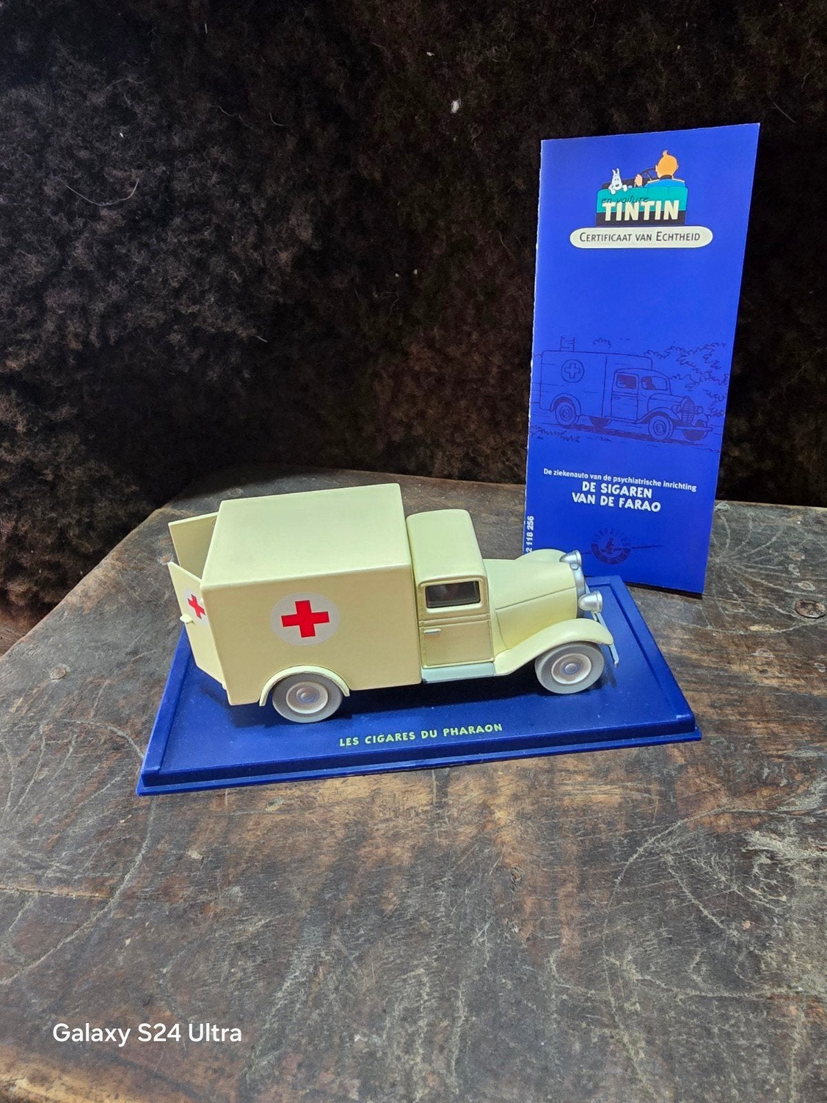 C47> De ziekenauto uit het Kuifje De sigaren van de farao, Ophalen of Verzenden