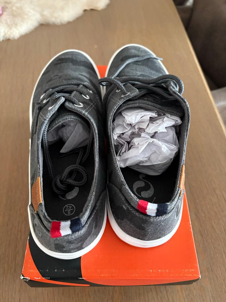 Quick Elba sneakers maat 42 grijs nieuw in doos, Ophalen of Verzenden, Nieuw, Overige kleuren, Sneakers of Gympen