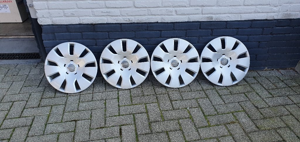 Hele mooie nieuwe Audi wieldoppen 16 inch ORGINELE AUDI, Auto diversen, Wieldoppen, Ophalen, Nieuw