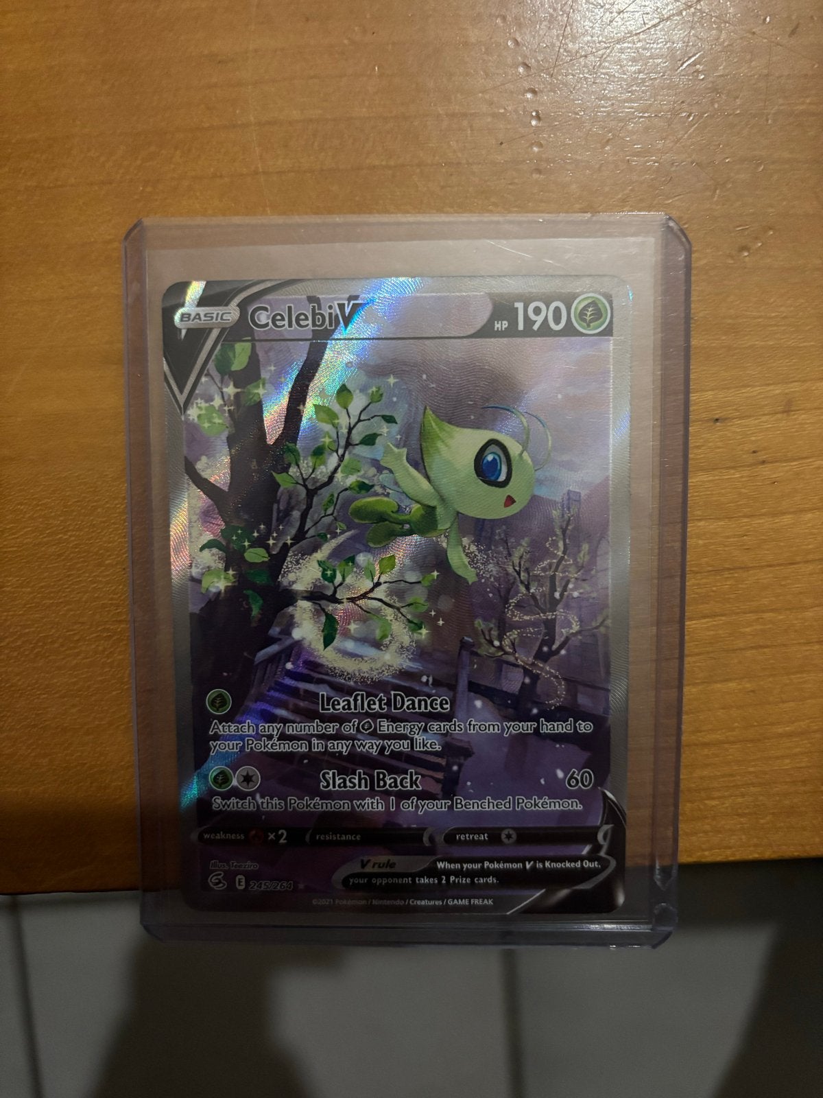 Celebi V Pokémon kaart (Foil), Ophalen of Verzenden, Zo goed als nieuw, Losse kaart, Foil