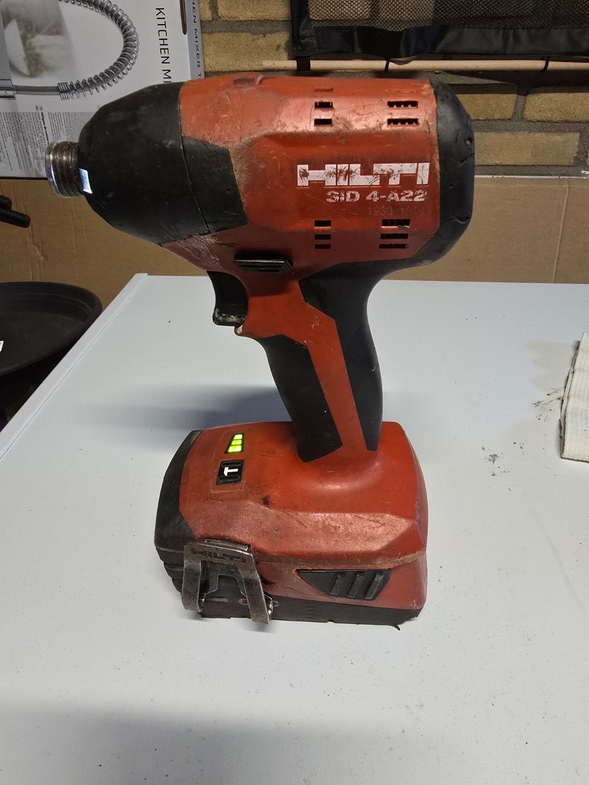Hilti schroevendraaier