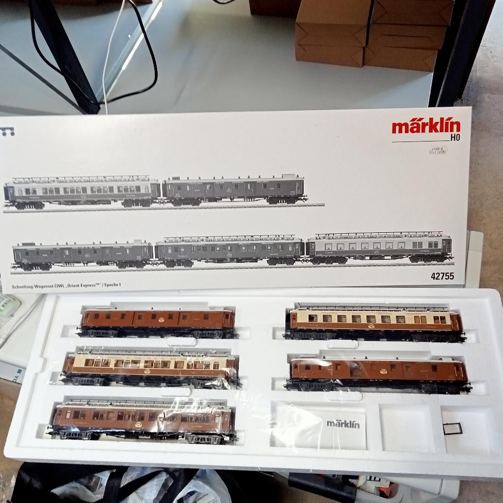 Märklin 42755 H0 Vijfdelige set Oriënt-Express rijtuigenCIWL, Hobby en Vrije tijd, Modeltreinen | H0, Wisselstroom, Wagon, Ophalen of Verzenden