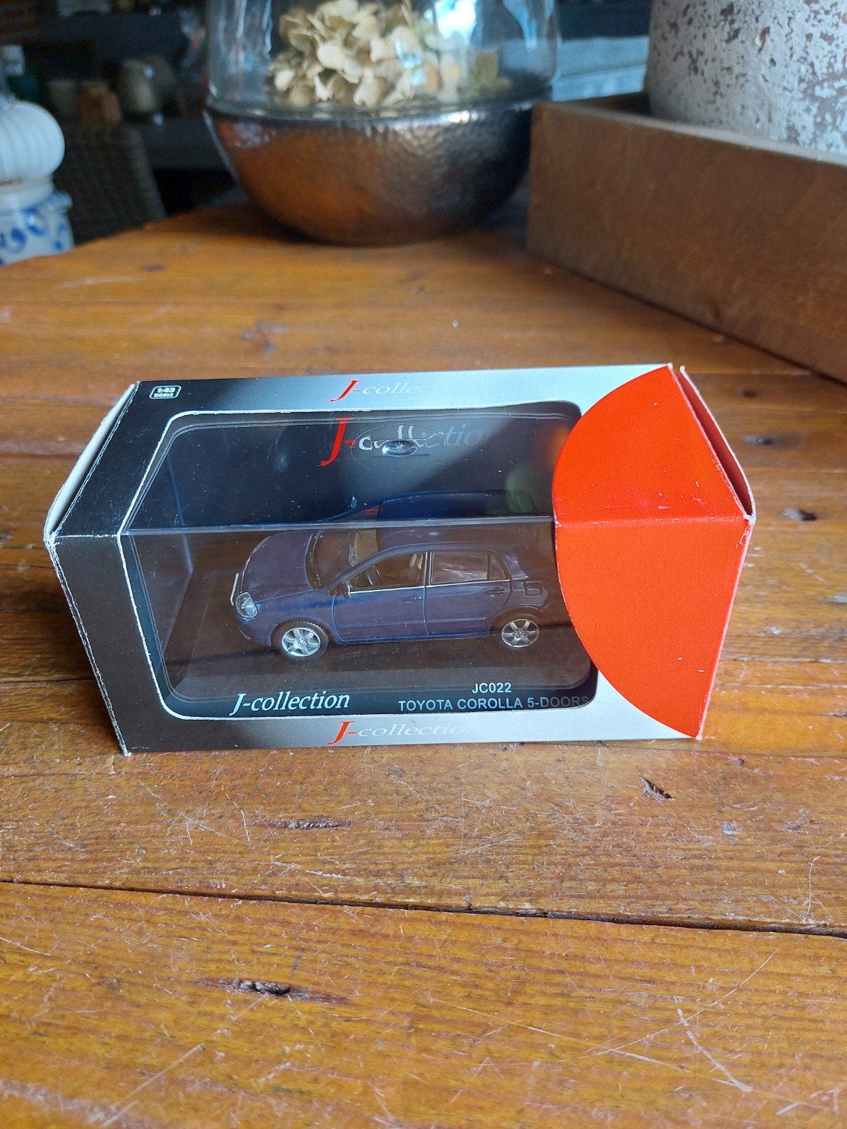 MODELAUTO 1-43 TOYOTA COROLLA 5 DEURS, Ophalen of Verzenden, Zo goed als nieuw, Auto, Overige merken