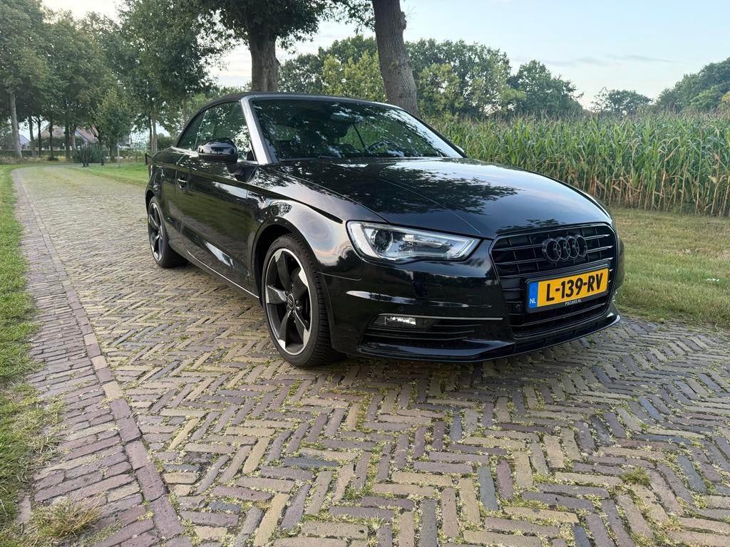 Audi A3 Cabrio 1.8TFSI 132KW/180PK S-T 2016 Zwart, Auto's, Zwart, 4 cilinders, Cabriolet, Zwart