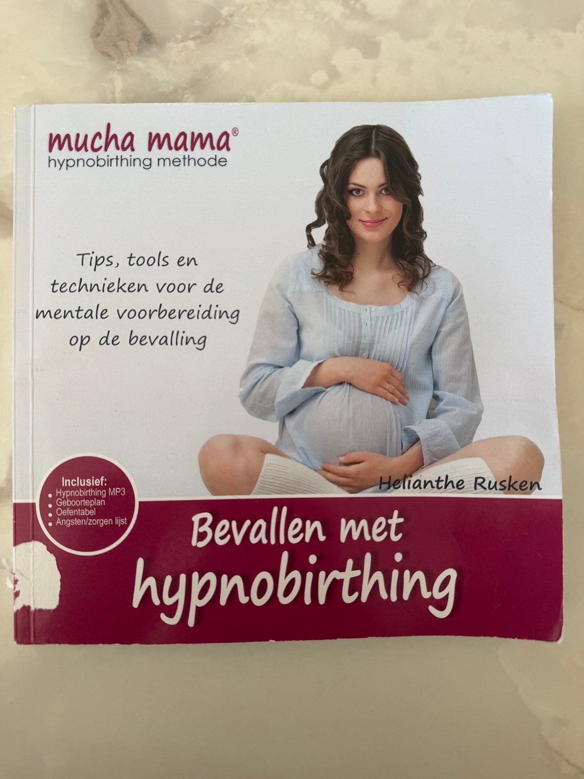 Bevallen met hypnobirthing - Mucha Mama (Gelezen), Ophalen of Verzenden, Gelezen, Zwangerschap en Bevalling