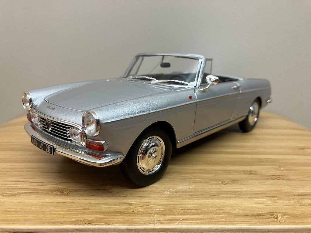 Peugeot 404 Cabriolet van 1967  1/18 Norev, Ophalen of Verzenden, Nieuw, Auto, Norev