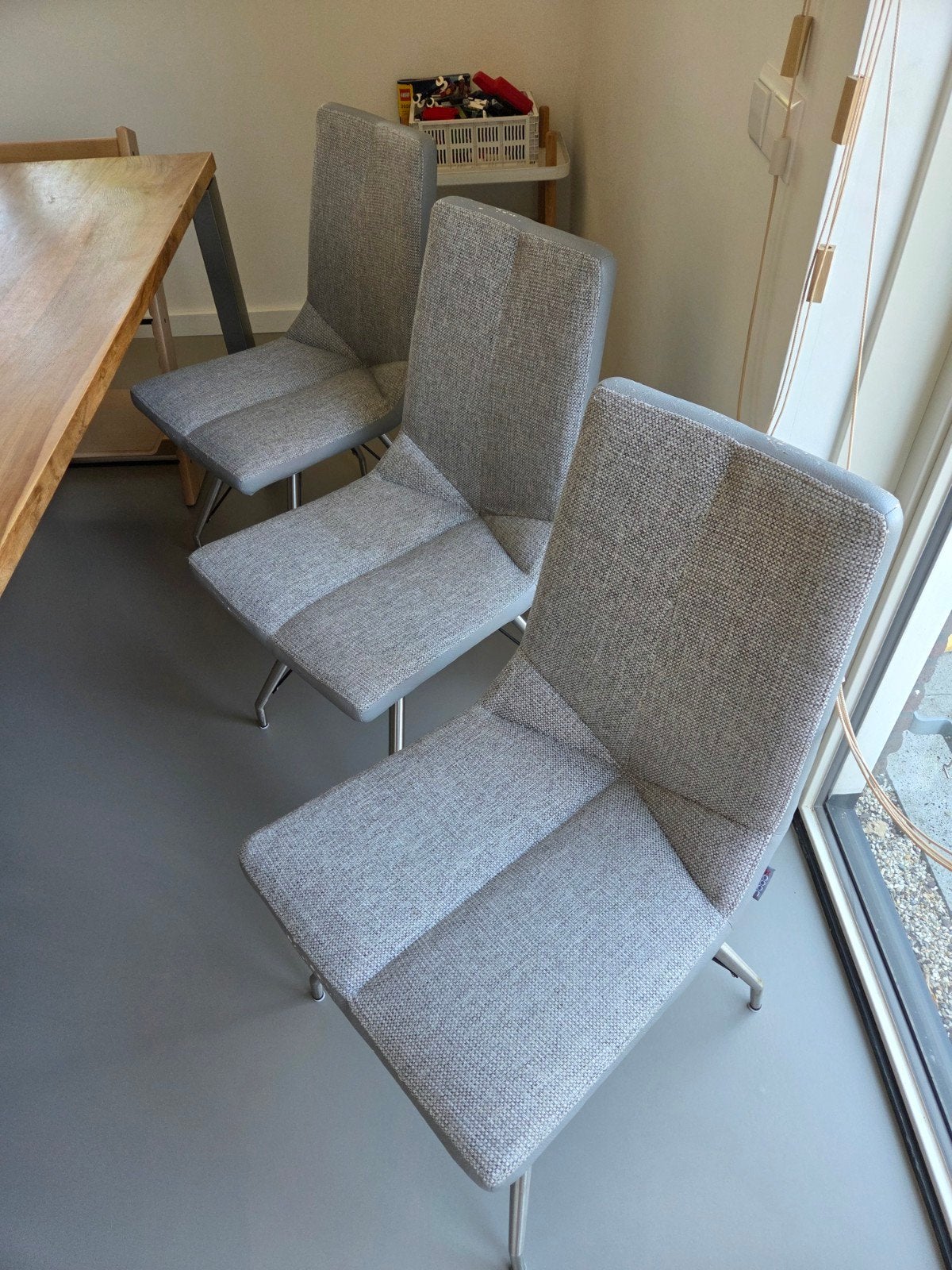 3 Xooon eetkamerstoelen, grijze stof, Huis en Inrichting, Stoelen, Ophalen, Gebruikt, Drie, Stof