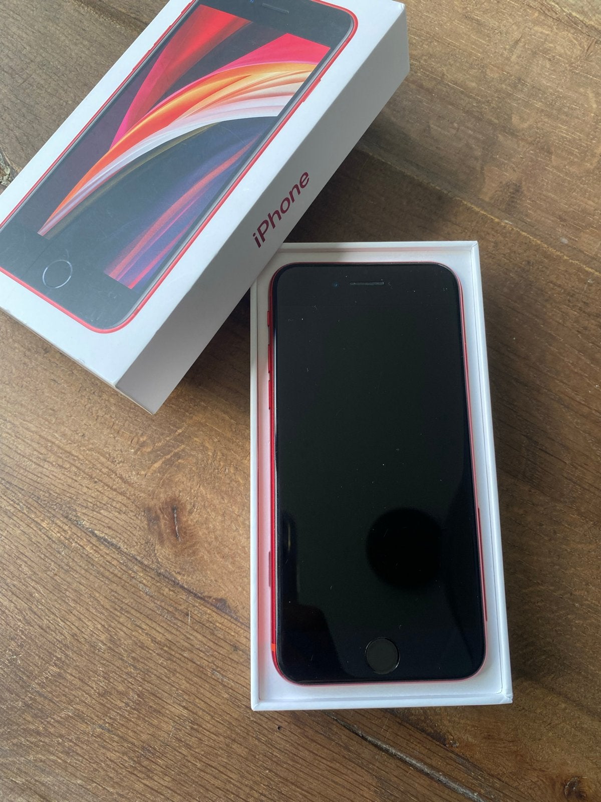 iPhone SE Rood 64GB - Goede Staat, Telecommunicatie, Mobiele telefoons | Apple iPhone, Gebruikt, Ophalen of Verzenden, 64 GB, Zonder simlock