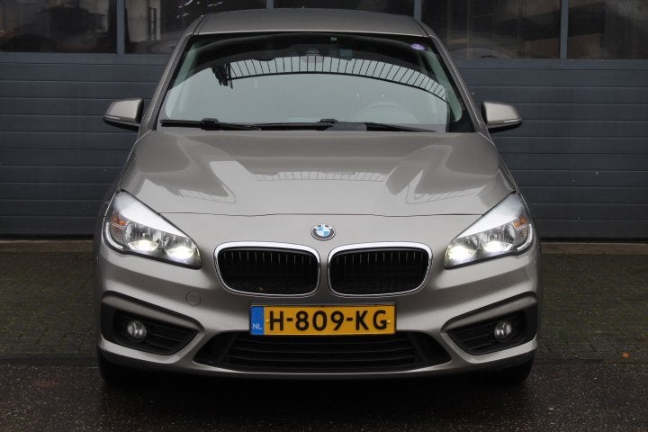 BMW 2 Serie Gran Tourer 220i (4 Cyl) Gran Tourer 7persoons,, Auto's, BMW, Voorwielaandrijving, 1998 cc, Stof, Gebruikt