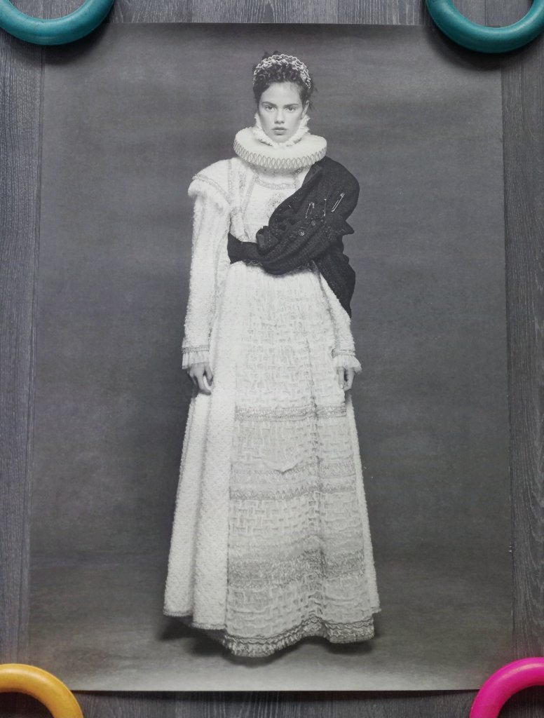 KARL LAGERFELD - Poster Little Black Jacket/ Chanel/L. Neiva, Rechthoekig Staand, Ophalen of Verzenden, Zo goed als nieuw, A1 t/m A3