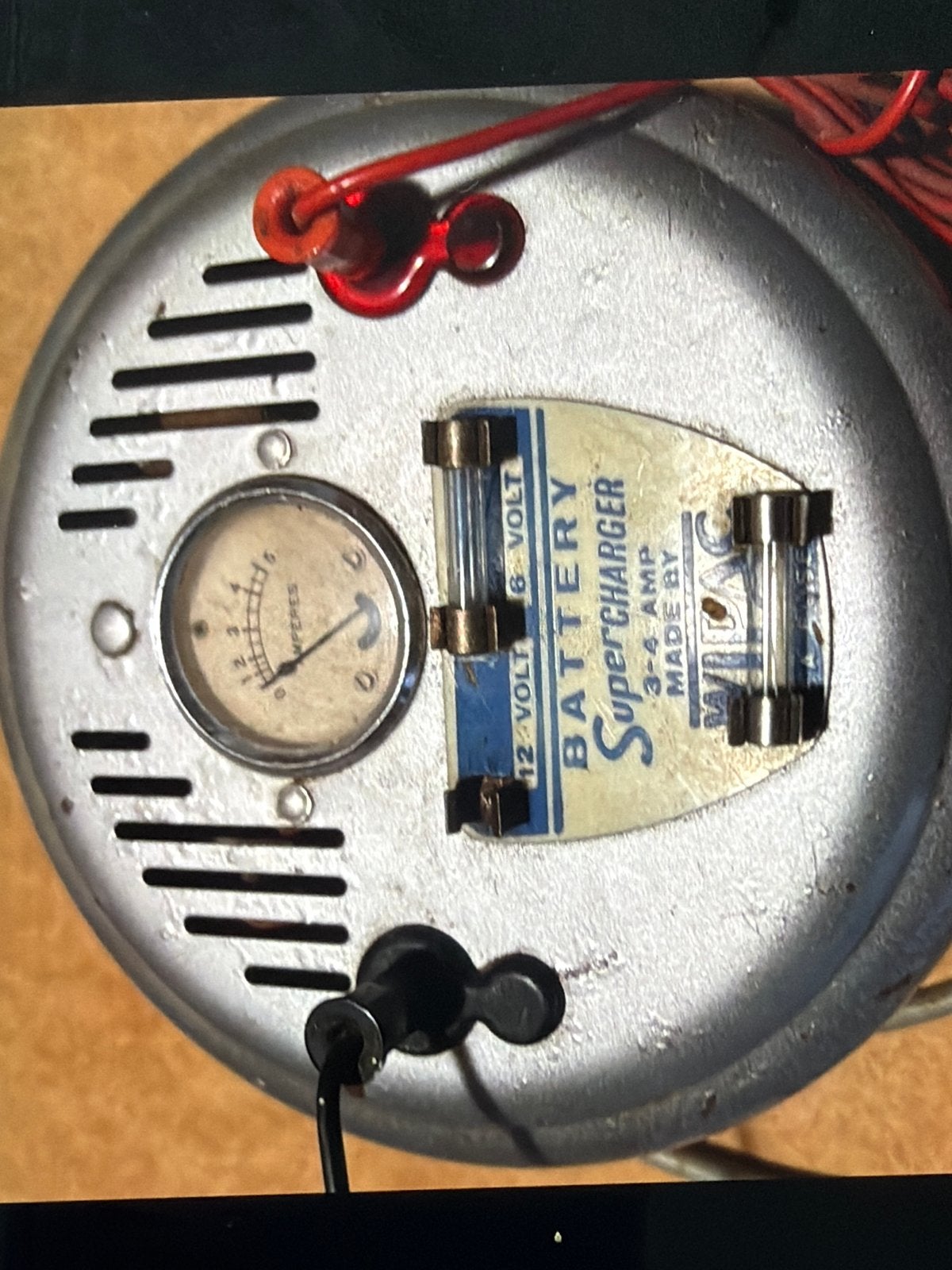 Vintage Acculader - Made in England, Ophalen, Gebruikt