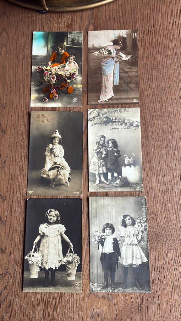 6 fotokaarten kinderen.Varken,clowntje,kip,kinderwagen rtc., Ophalen of Verzenden, 1920 tot 1940, Gelopen, Kinderen