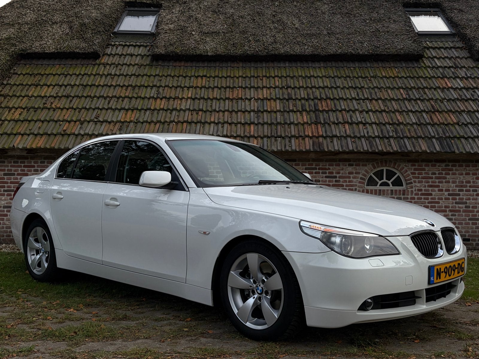 BMW 525I E60 youngtimer, Auto's, 2496 cc, Wit, Sedan, Geïmporteerd