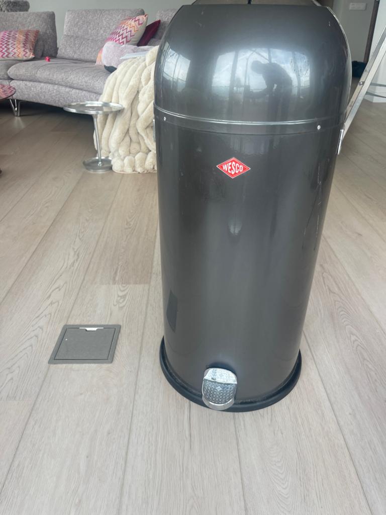 Wesco pedaalemmer - Grijs - 30 liter, Gebruikt, Met pedaal, Ophalen of Verzenden, 30 tot 40 liter