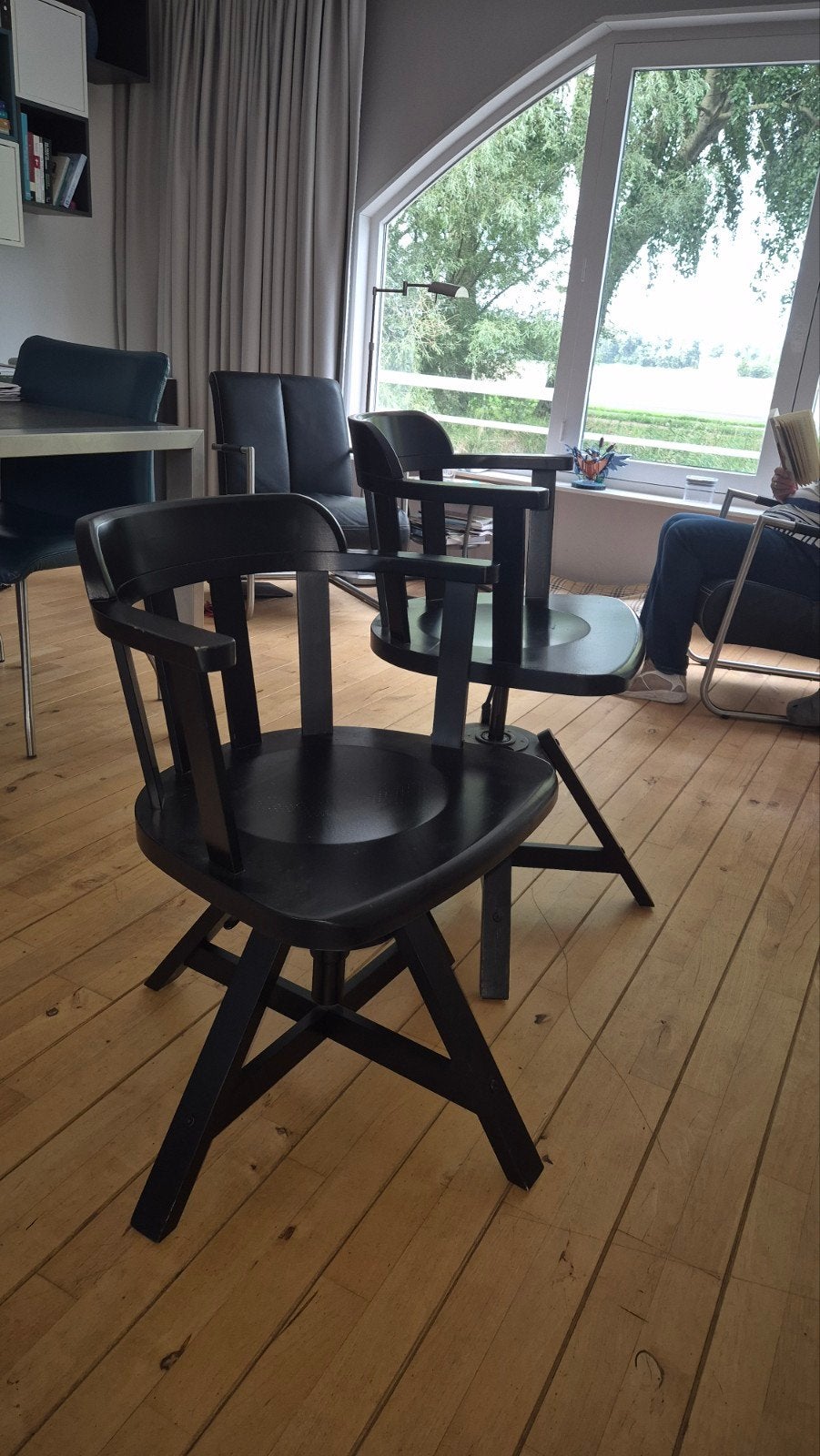 2 comfortabele, in hoogte verstelbare stoelen, Ophalen, Twee, Zwart, Zo goed als nieuw