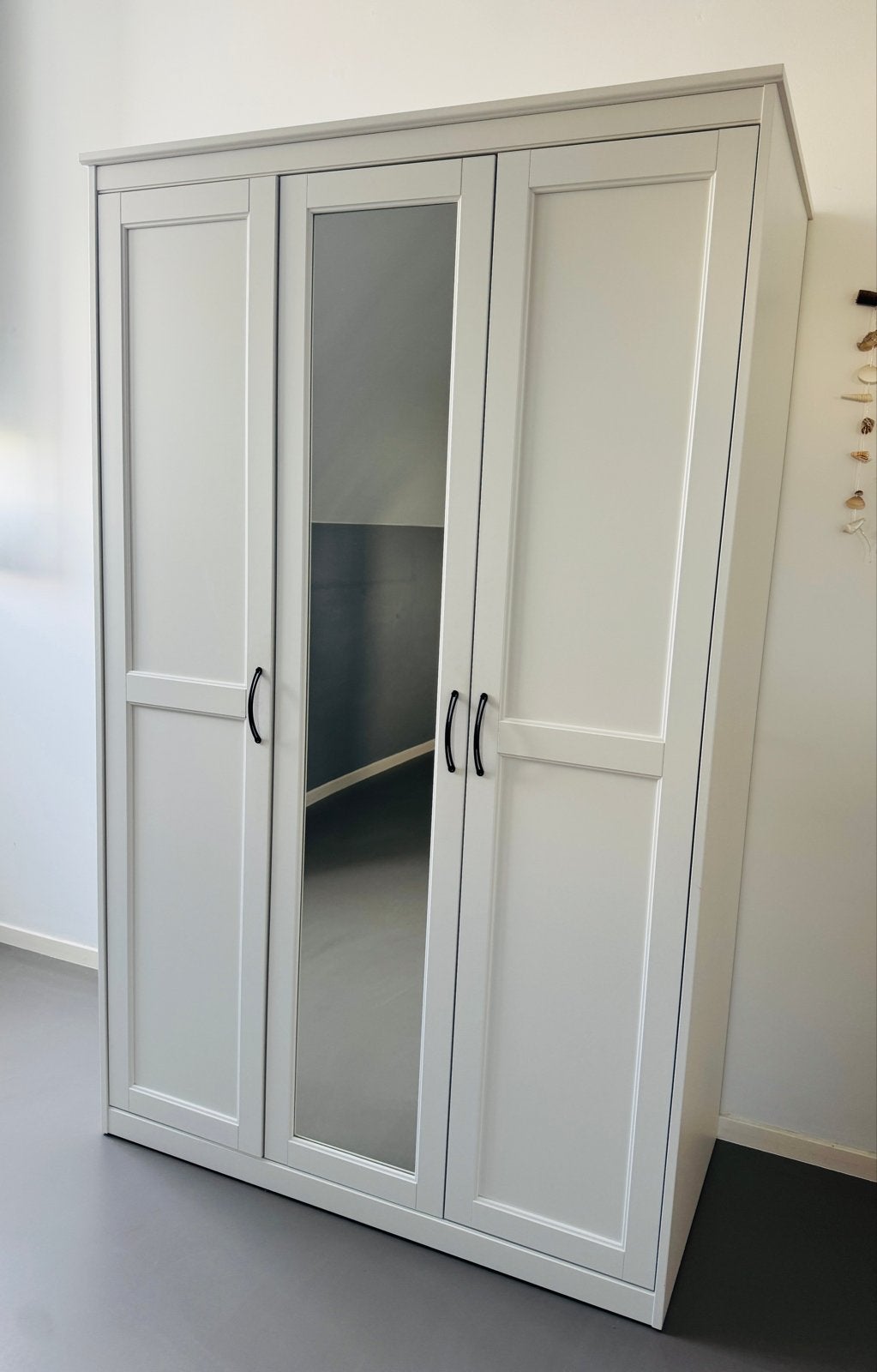 IKEA Songesand kledingkast in nieuwstaat, Ophalen, 100 tot 150 cm, Zo goed als nieuw, 150 tot 200 cm