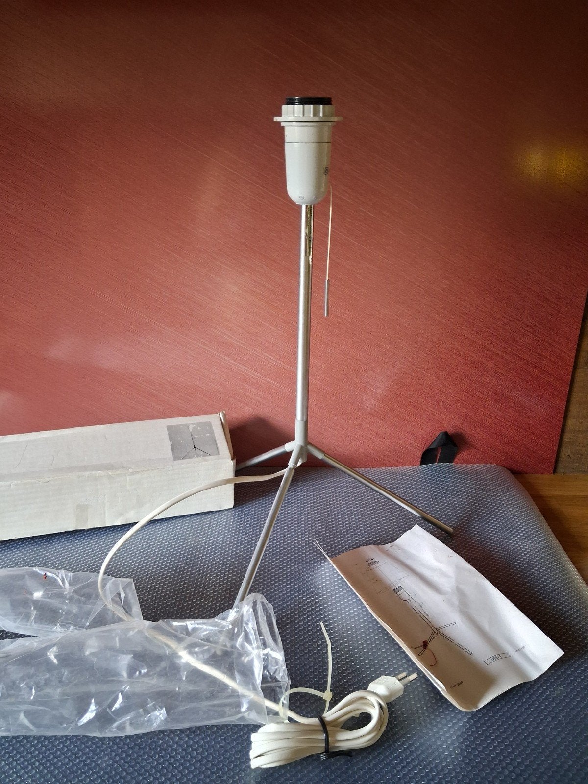 IKEA ENERGI/TRIPOD lampvoet - Nieuw in verpakking, Ophalen of Verzenden, Nieuw, Metaal, E27 (groot)
