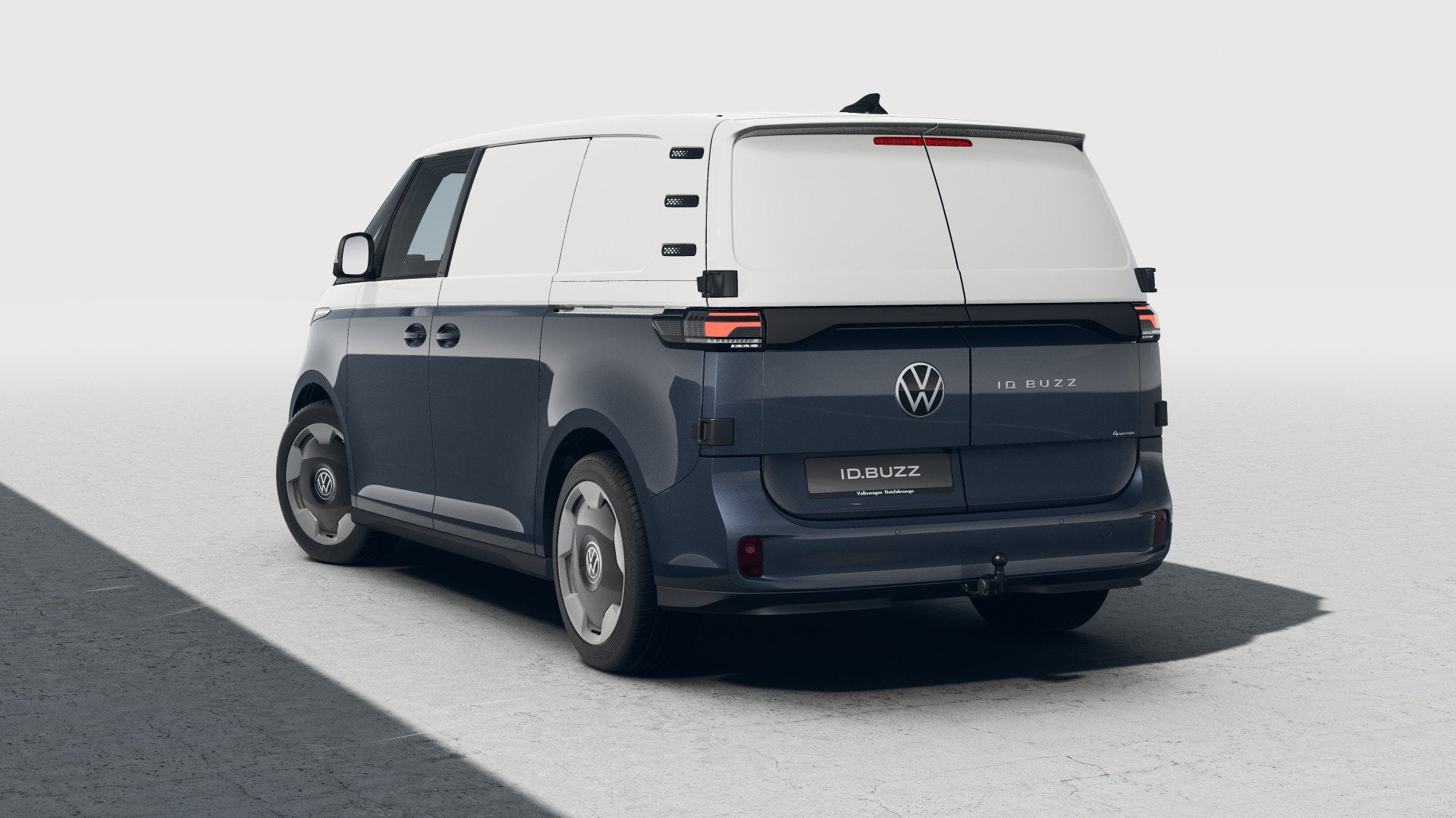 Volkswagen ID. Buzz Cargo Bulli Limited Edition 79 kWh 4MOTI, Auto's, Automaat, 12 maanden, Stof, 510 min