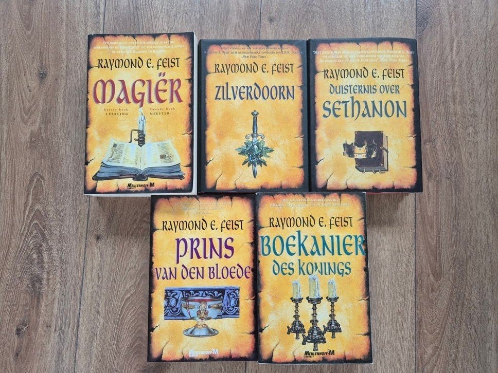 Raymond E. Feist - Saga van de oorlog van de grote scheuring, Verzenden, Gelezen, Raymond E. Feist