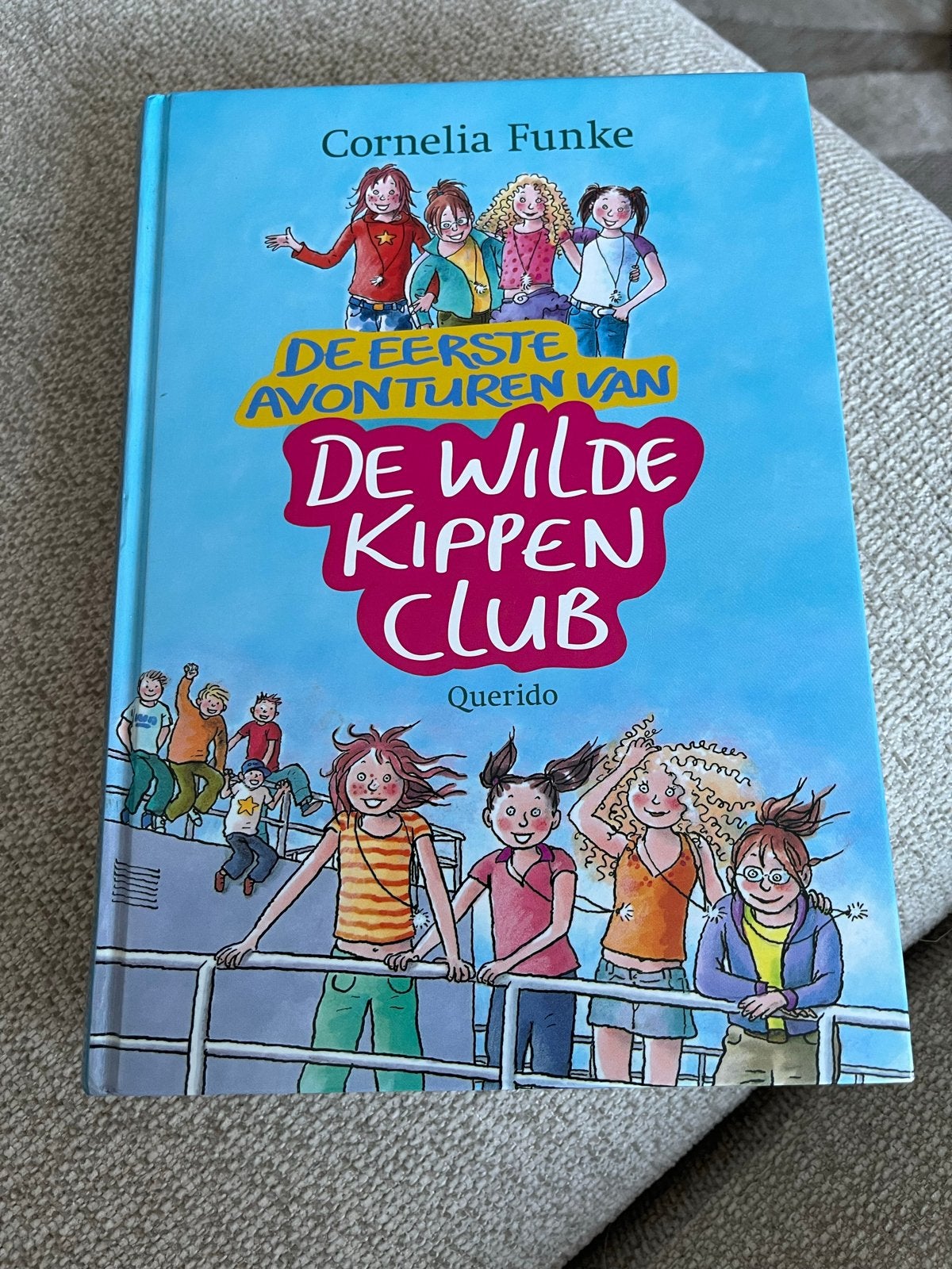 De Wilde Kippen Club - De Eerste Avonturen, Ophalen, Zo goed als nieuw, Fictie