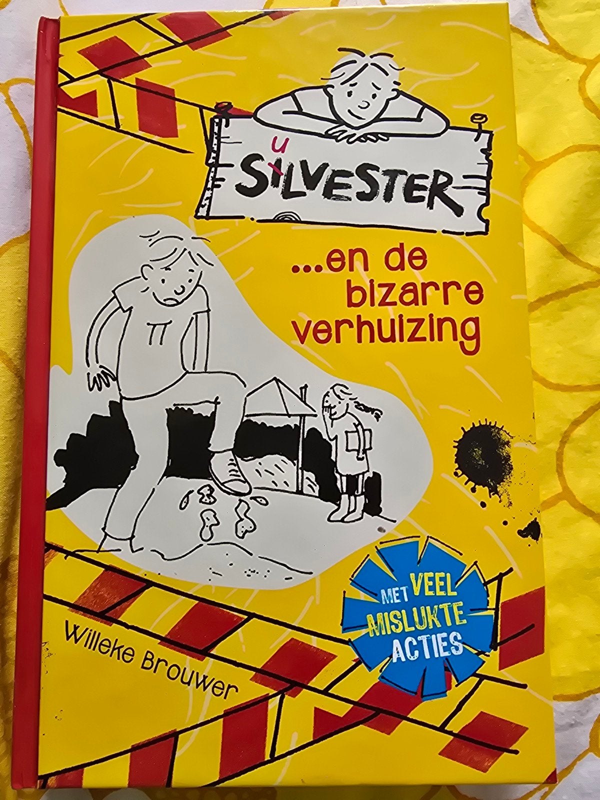 Silvester ...en de bizarre verhuizing - Willeke Brouwer, Ophalen of Verzenden, Gelezen, Willeke Brouwer