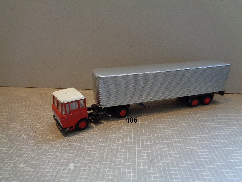 lion daf 2600 met euro tailer rood, Ophalen of Verzenden, Zo goed als nieuw, Bus of Vrachtwagen, Lion Toys