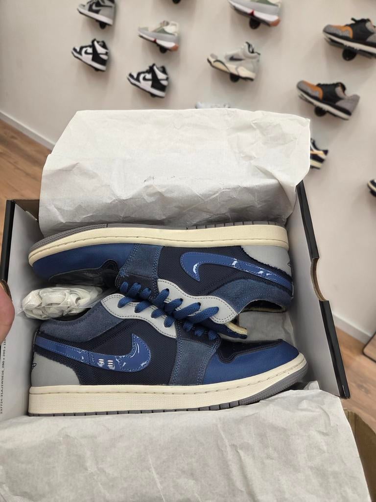 Nike Air Jordan 1 Low SE craft Obsidian, Kleding | Heren, Schoenen, Blauw, Nike, Ophalen of Verzenden, Sneakers of Gympen