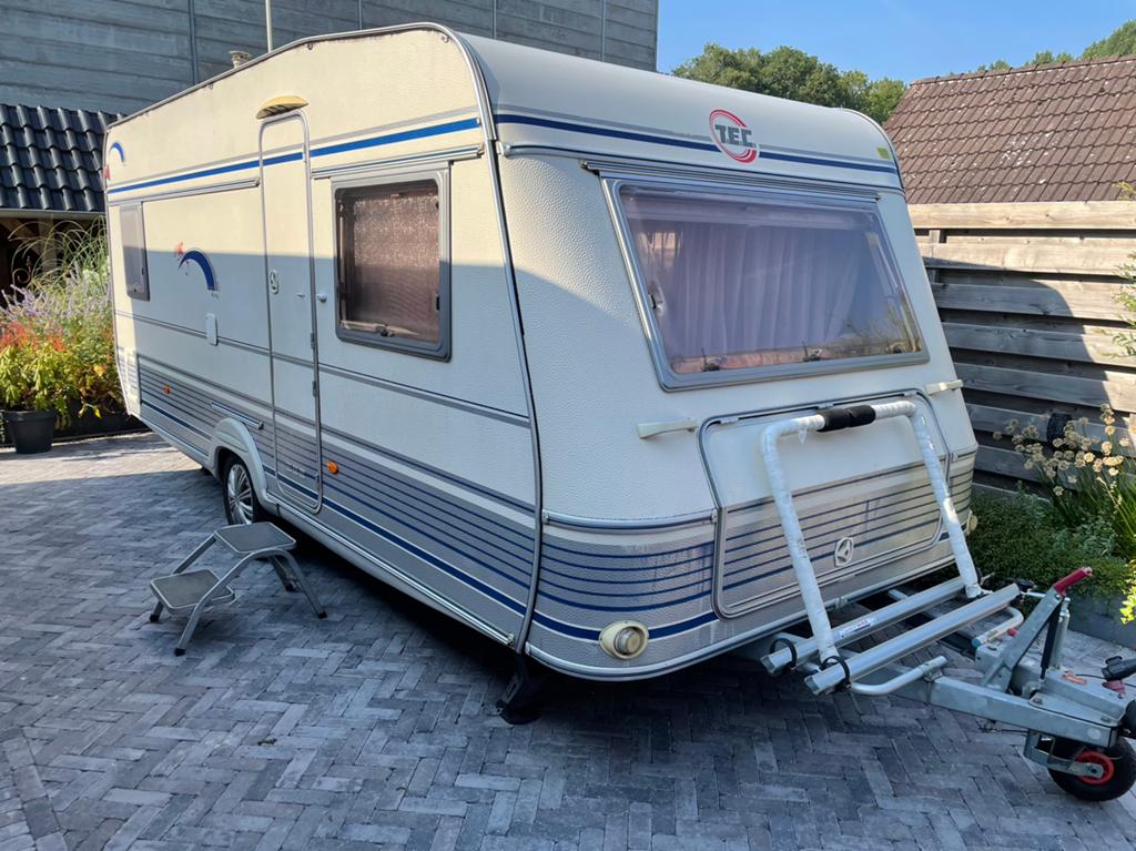 Keurige nette Caravan merk T.E.C 2001, T.E.C., Rondzit, Frans bed, Particulier