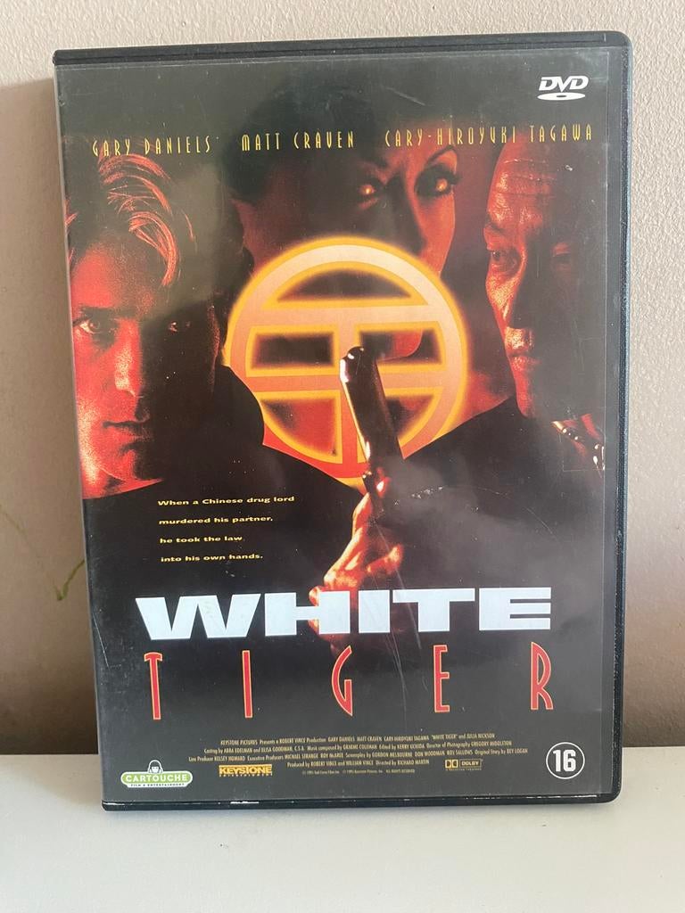 White Tiger, Vanaf 16 jaar, Ophalen of Verzenden, Zo goed als nieuw