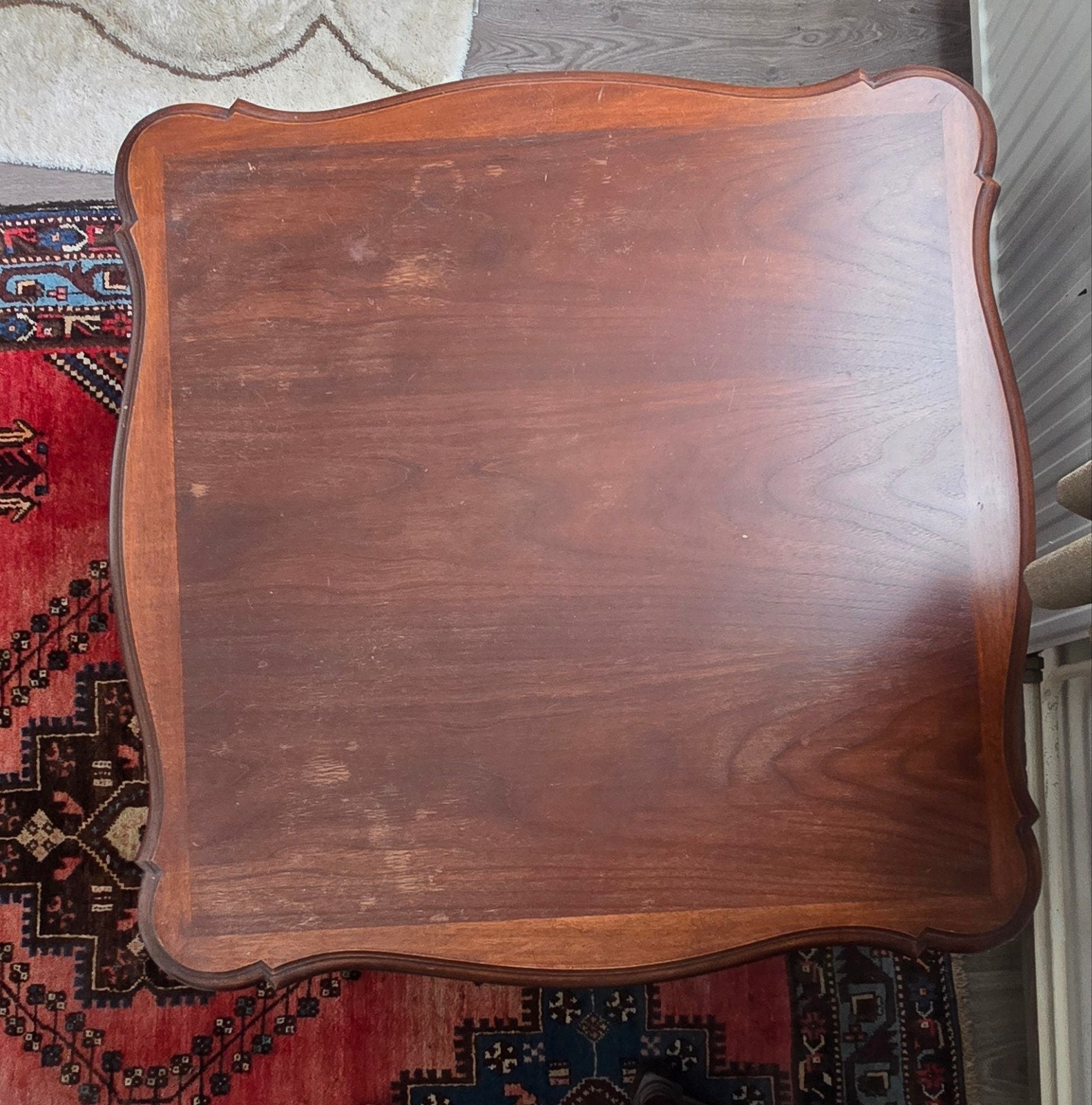 Antieke salontafel met unieke leeuwenpoten, Ophalen