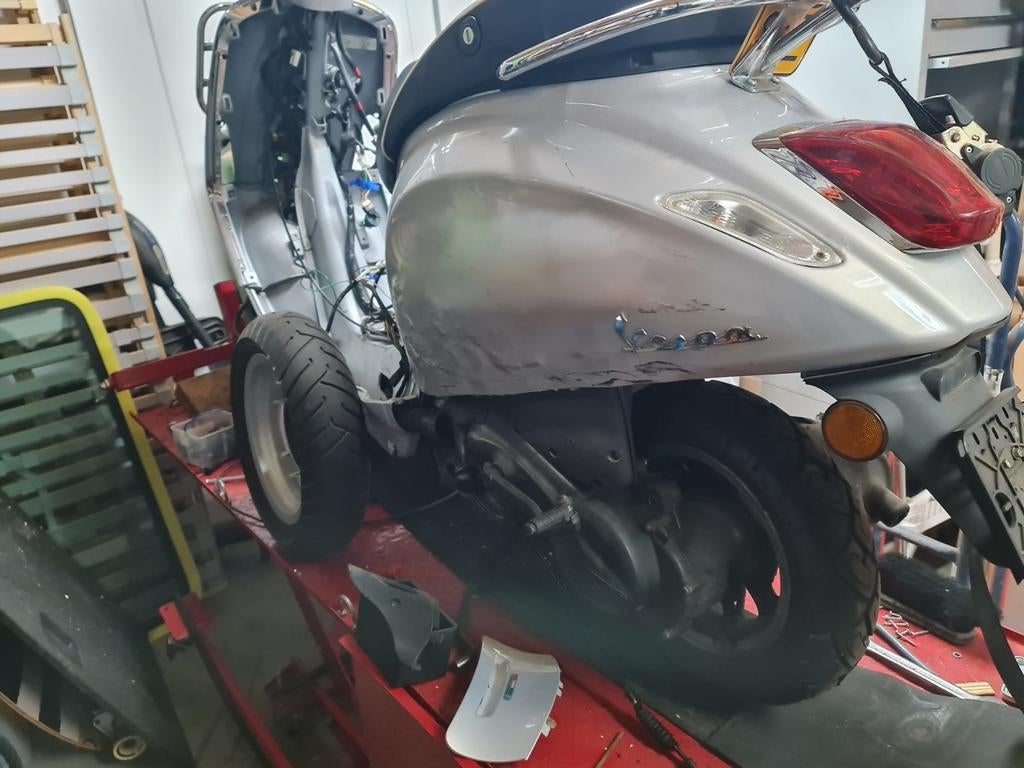 Vespa Primavera 125cc en extra 125cc blok, Motoren, Ophalen