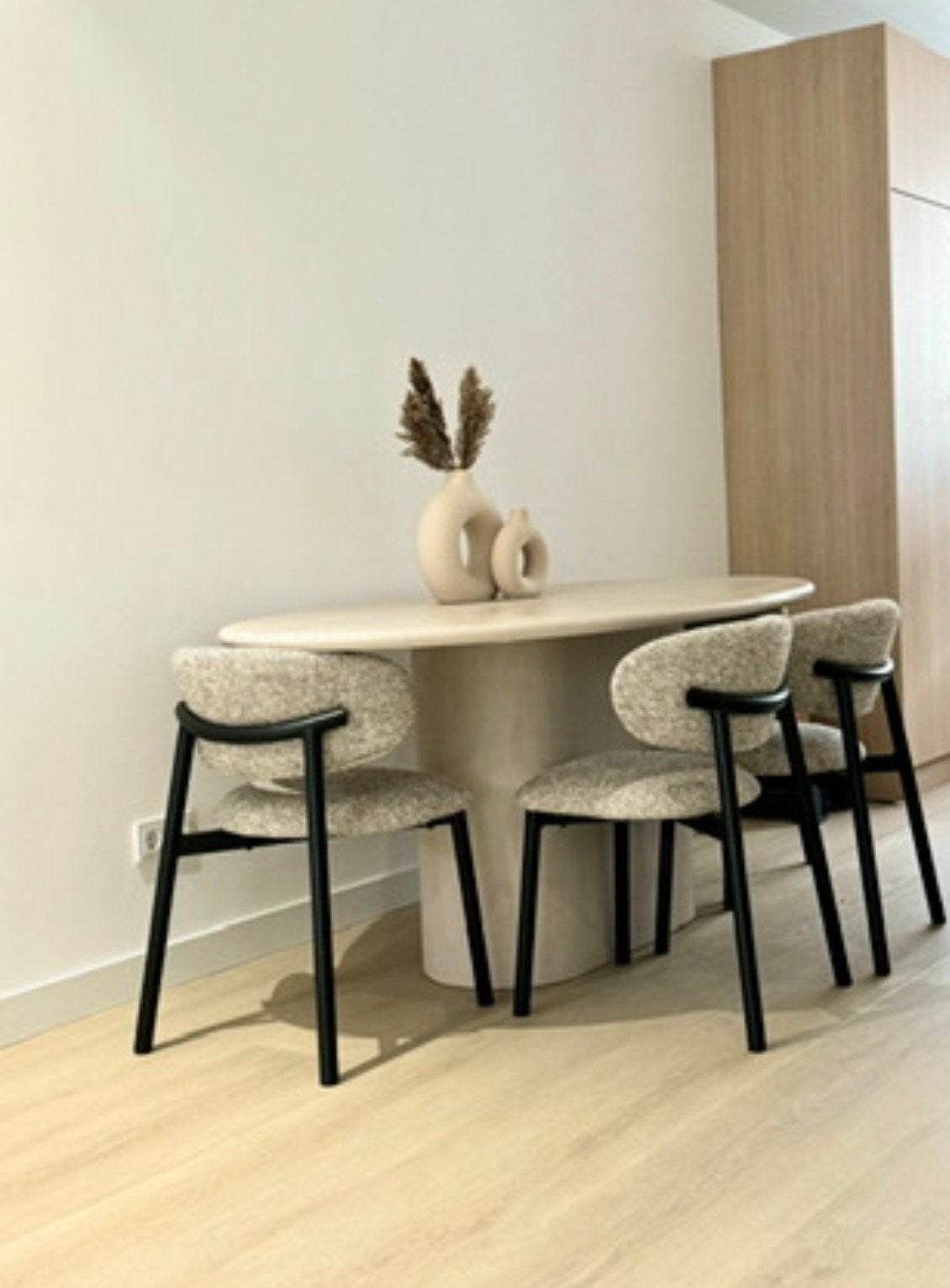 Handgemaakte beton cire eettafel - beige - 180x100, Ophalen, 50 tot 100 cm, Zo goed als nieuw, 150 tot 200 cm