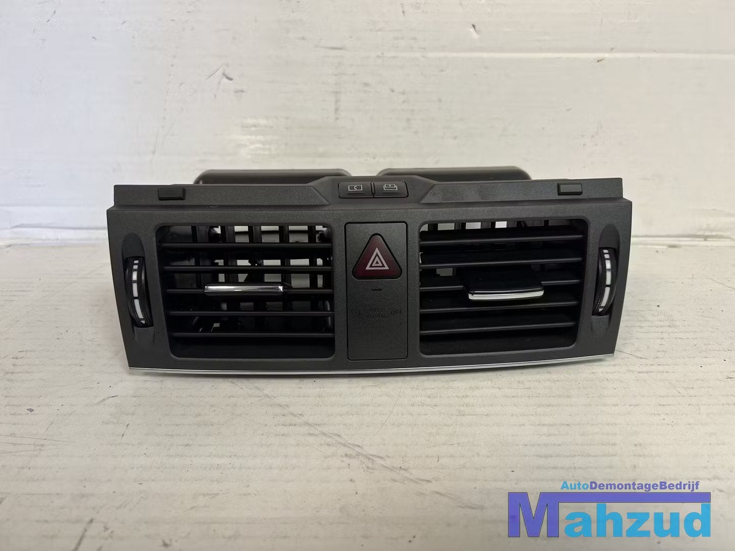 MERCEDES C KLASSE S204 W204 Luchtrooster midden 2008-2011, Gebruikt, Mercedes-Benz AG, Mercedes-Benz, Ophalen of Verzenden