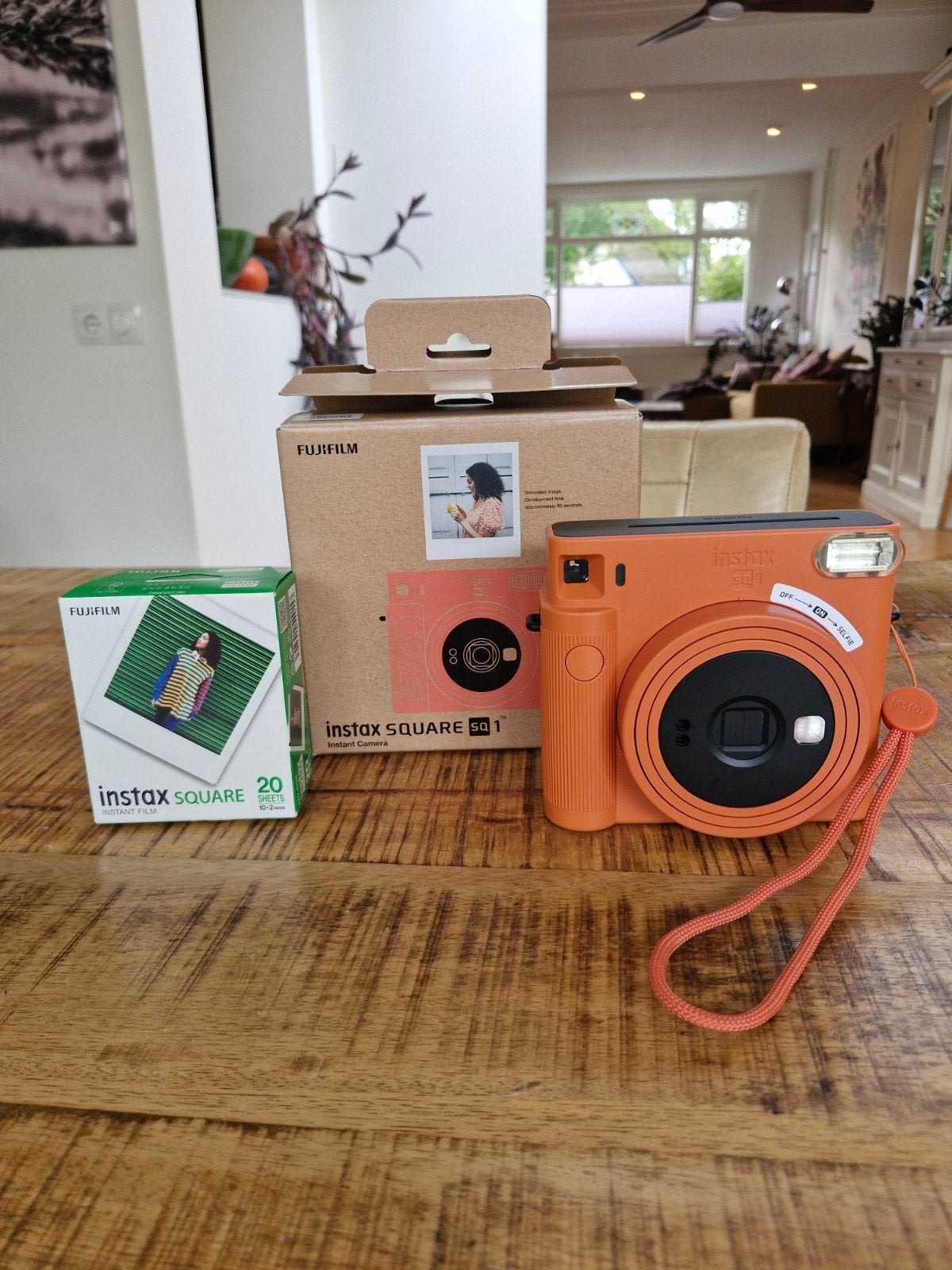 Fujifilm Instax Square SQ1 met 20 foto's, Ingebouwde flitser, Instant camera, Ophalen of Verzenden, Zo goed als nieuw