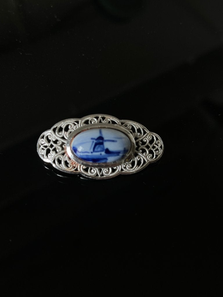 Leuke Delftsblauwe broche: molen, Ophalen of Verzenden, Overige materialen, Broche