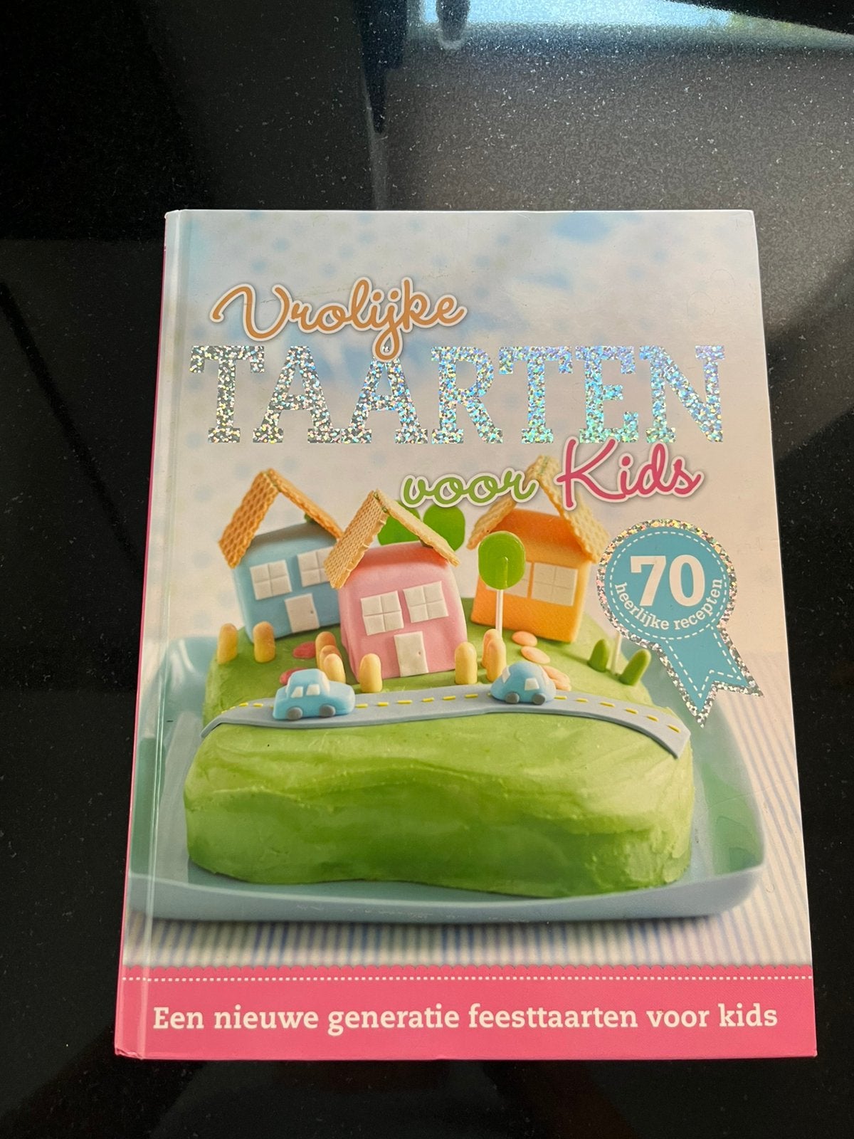 Vrolijke taarten voor kids bakboek, Ophalen of Verzenden, Zo goed als nieuw, Taarten, Boek of Tijdschrift