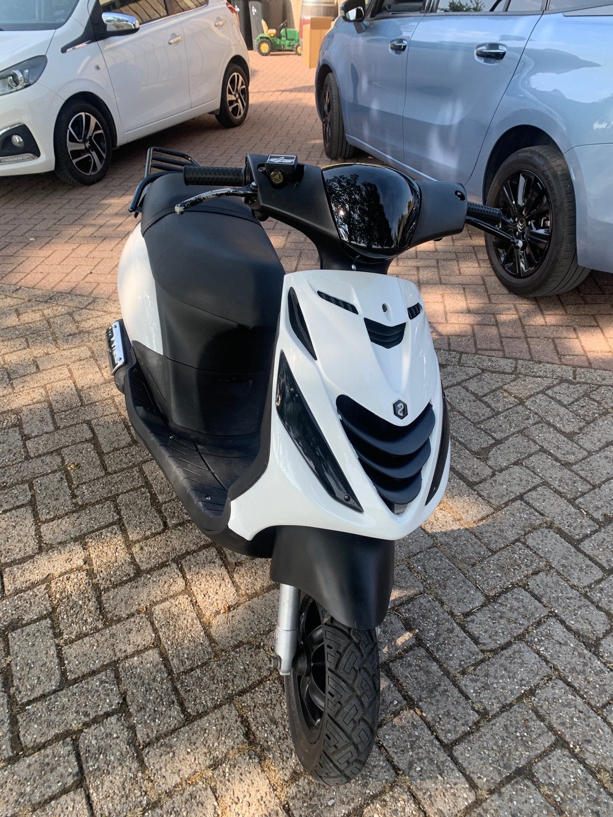Piaggio zip 70cc, Fietsen en Brommers, Scooters | Piaggio, Zo goed als nieuw, Zip, Tweetakt, Ophalen
