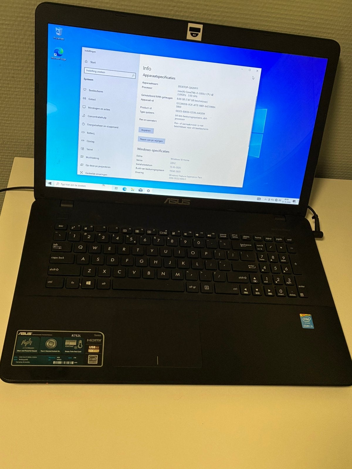 ASUS 17,3" laptop (i3, 8GB RAM, 1TB HDD) - Werkt op lader, Ophalen
