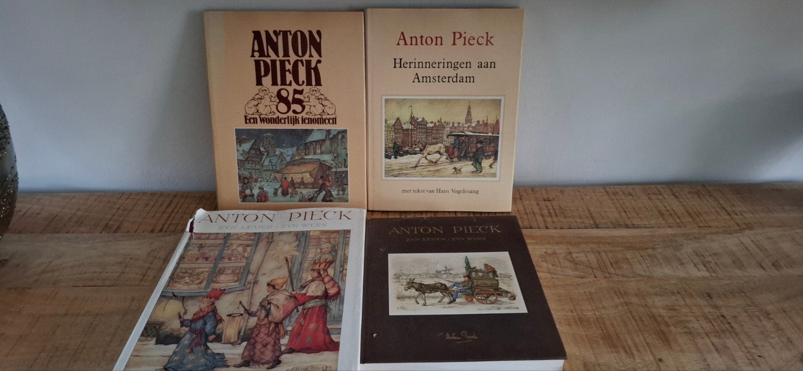 4 Anton Pieck boeken, Boeken, Ophalen of Verzenden, Gelezen