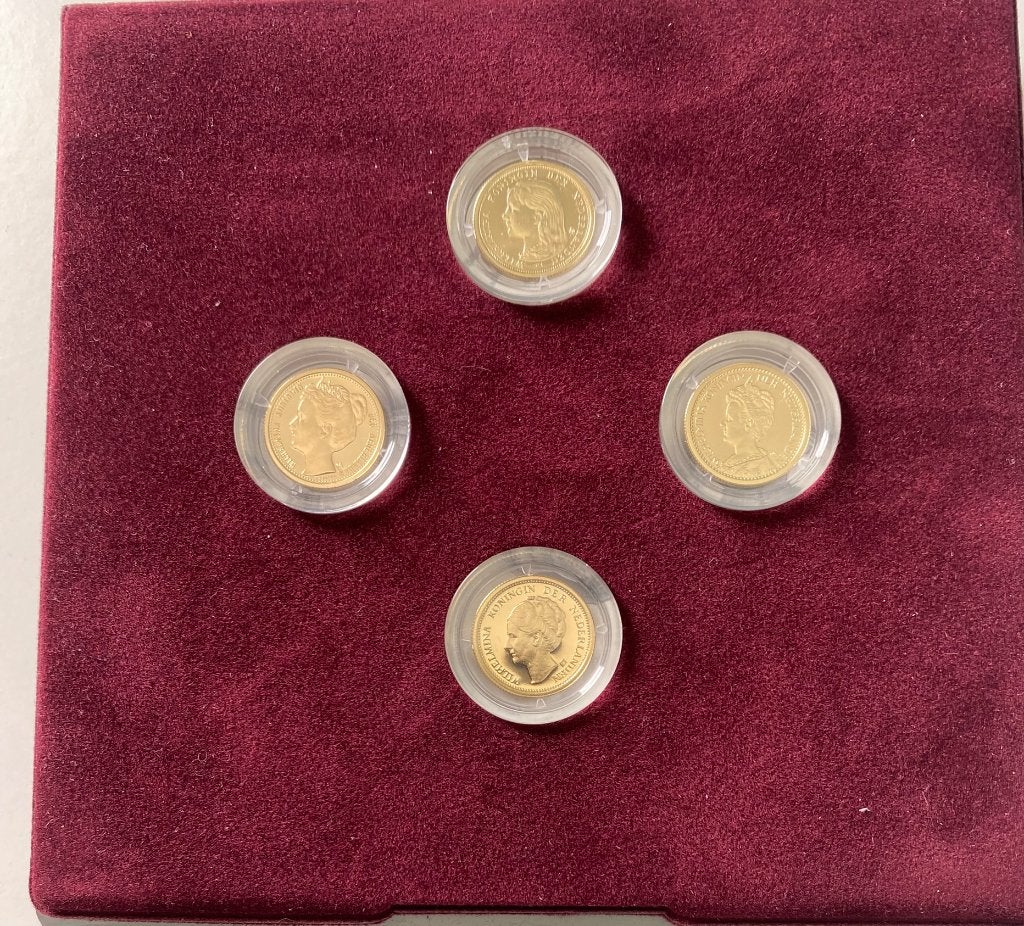Gouden miniatuurguldens Koningin Wilhelmina sets (4x 1,66gr)