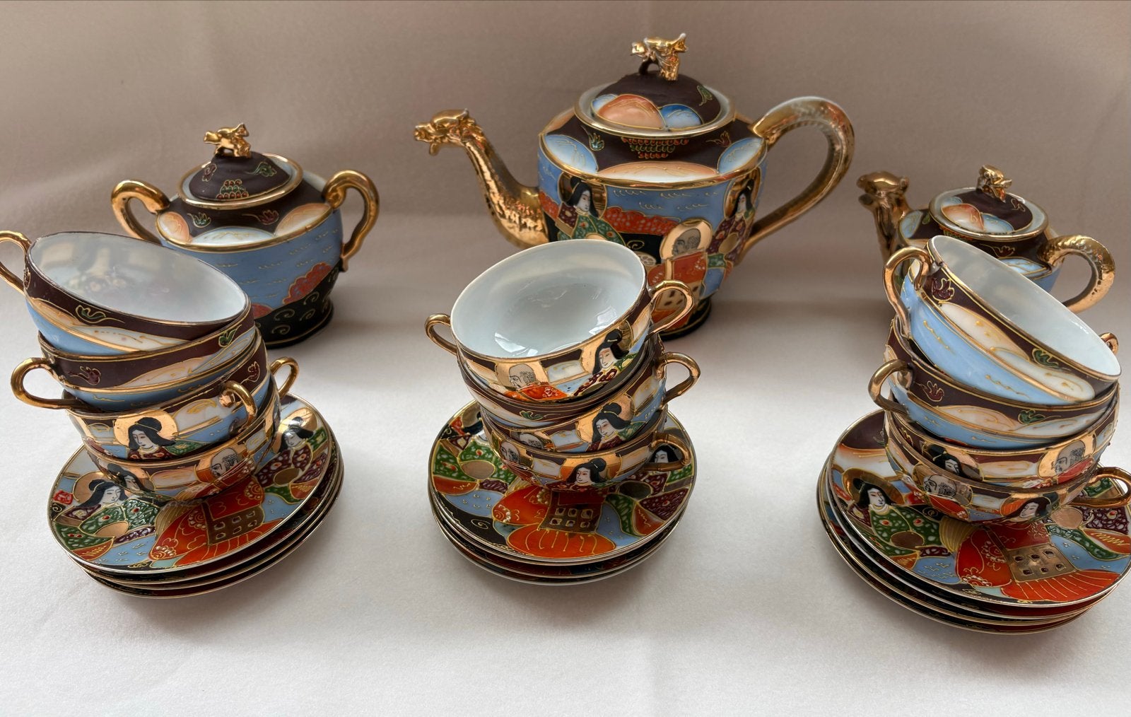 Antiek Japans Satsuma theeservies met draken en geisha's, Ophalen