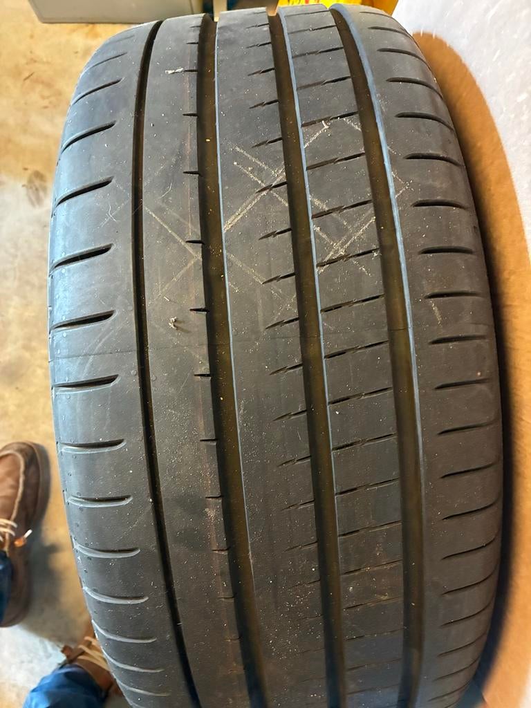BMW iX3 20 inch achterband (breedset), z.g.a.n., Auto-onderdelen, Gebruikt, Ophalen of Verzenden, Band(en), Personenwagen
