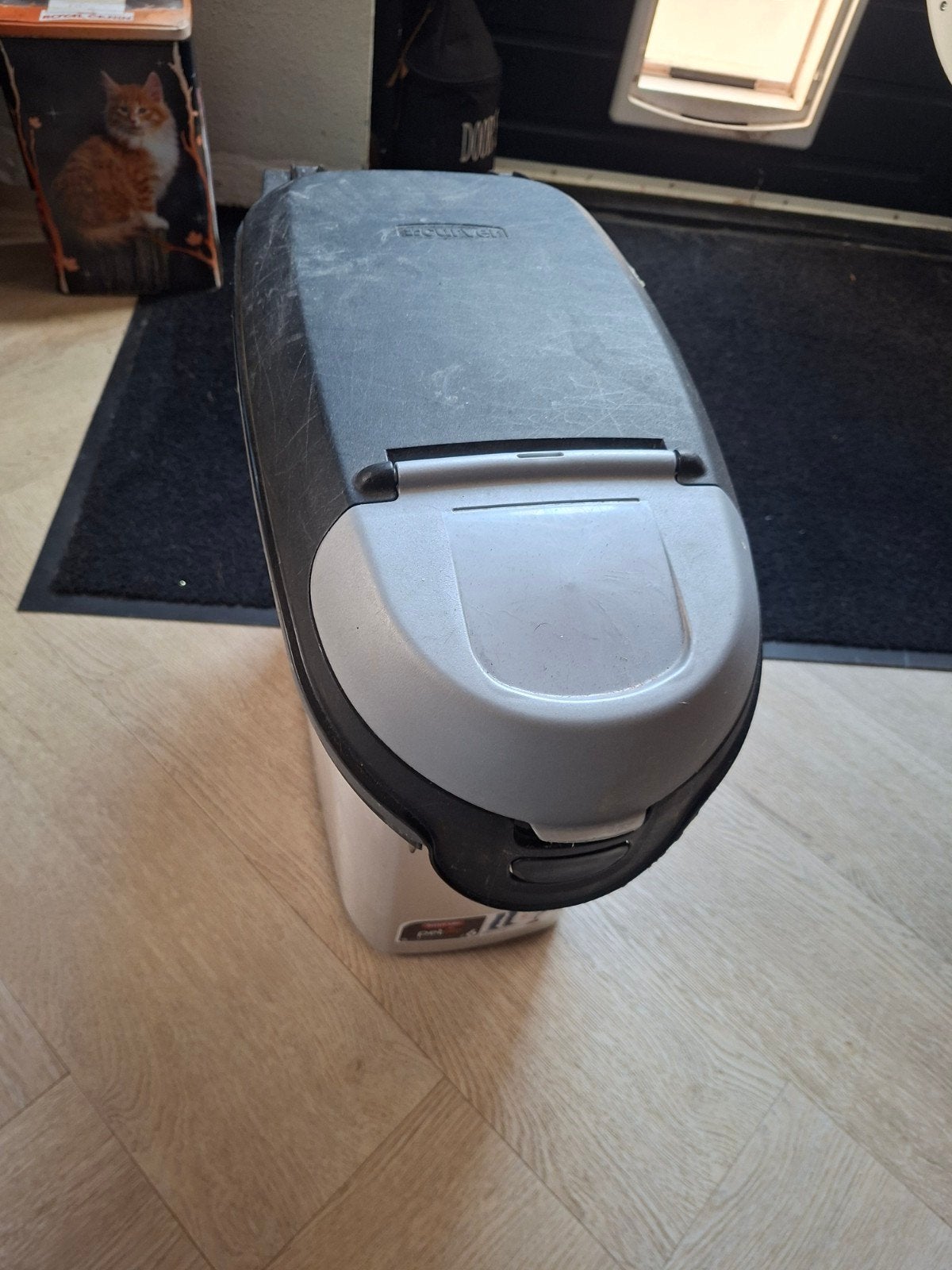 Curver petlife 6 kg 15 liter, Dieren en Toebehoren, Ophalen of Verzenden