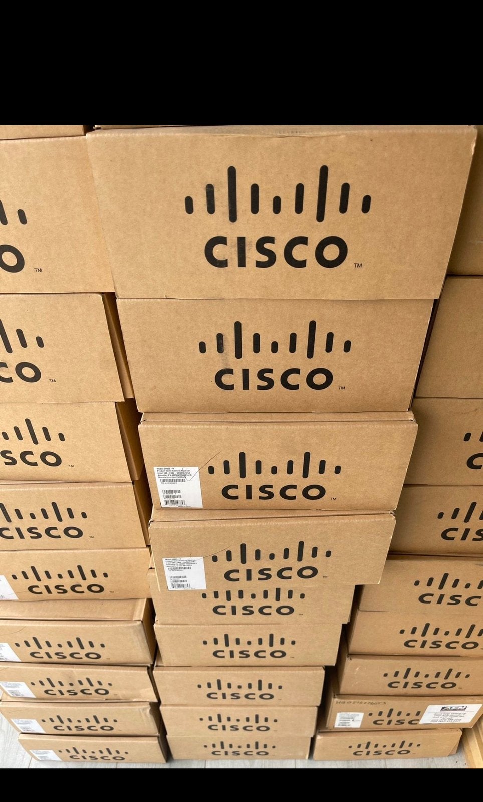 Cisco satelliet receiver // 68 stuks // nieuw in doos, Ophalen, Doos, Minder dan 35 cm, Zo goed als nieuw