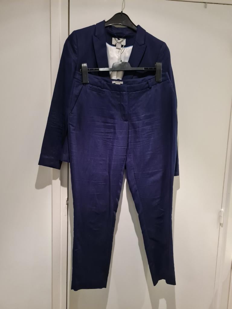 Stijlvol marineblauw dames setje H&M (colbert 38, broek 40), Maat 38/40 (M), H&M, Kostuum of Pak, Blauw