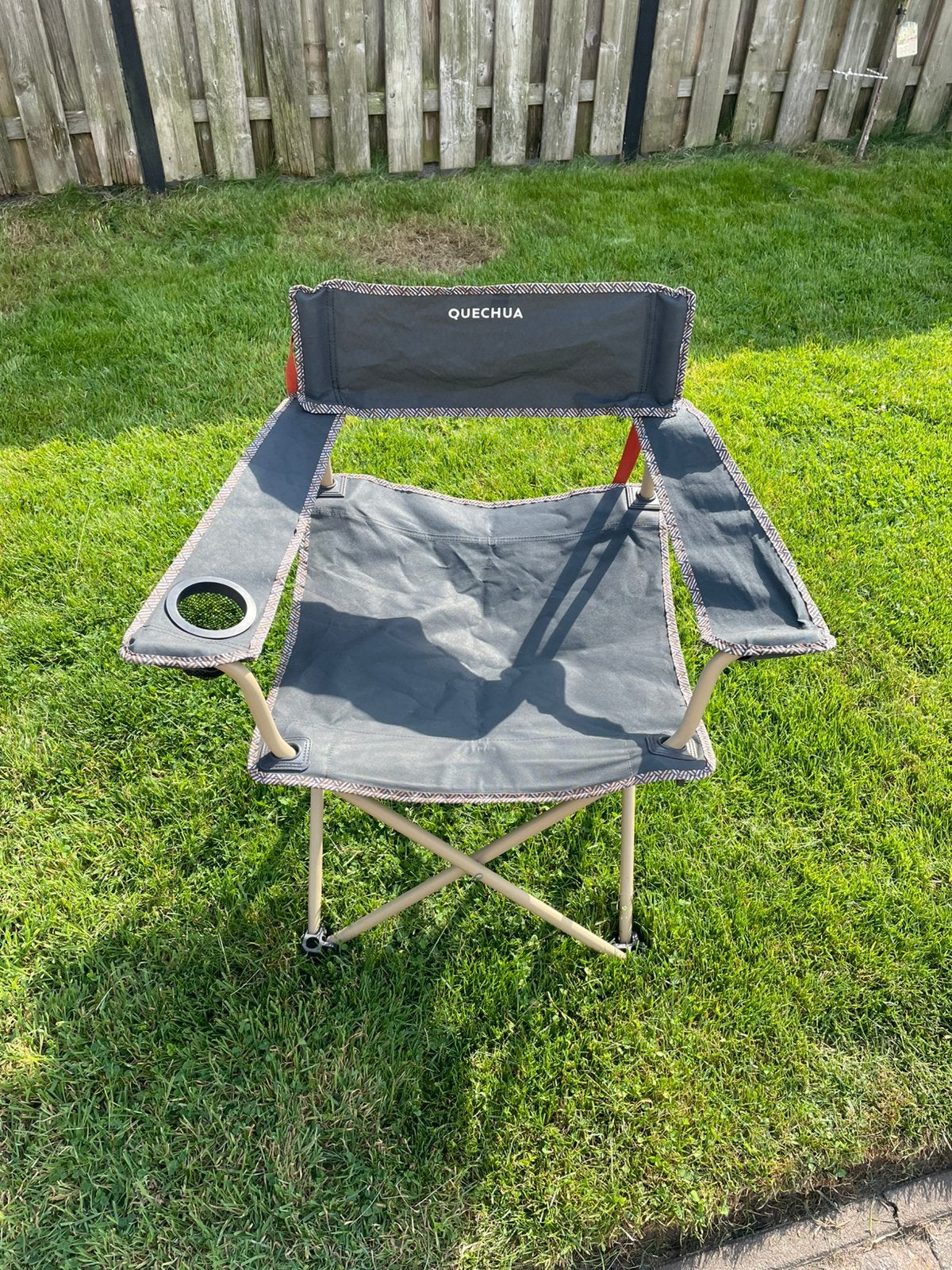 Kampeerstoel Quechua, Ophalen, Zo goed als nieuw, Campingstoel
