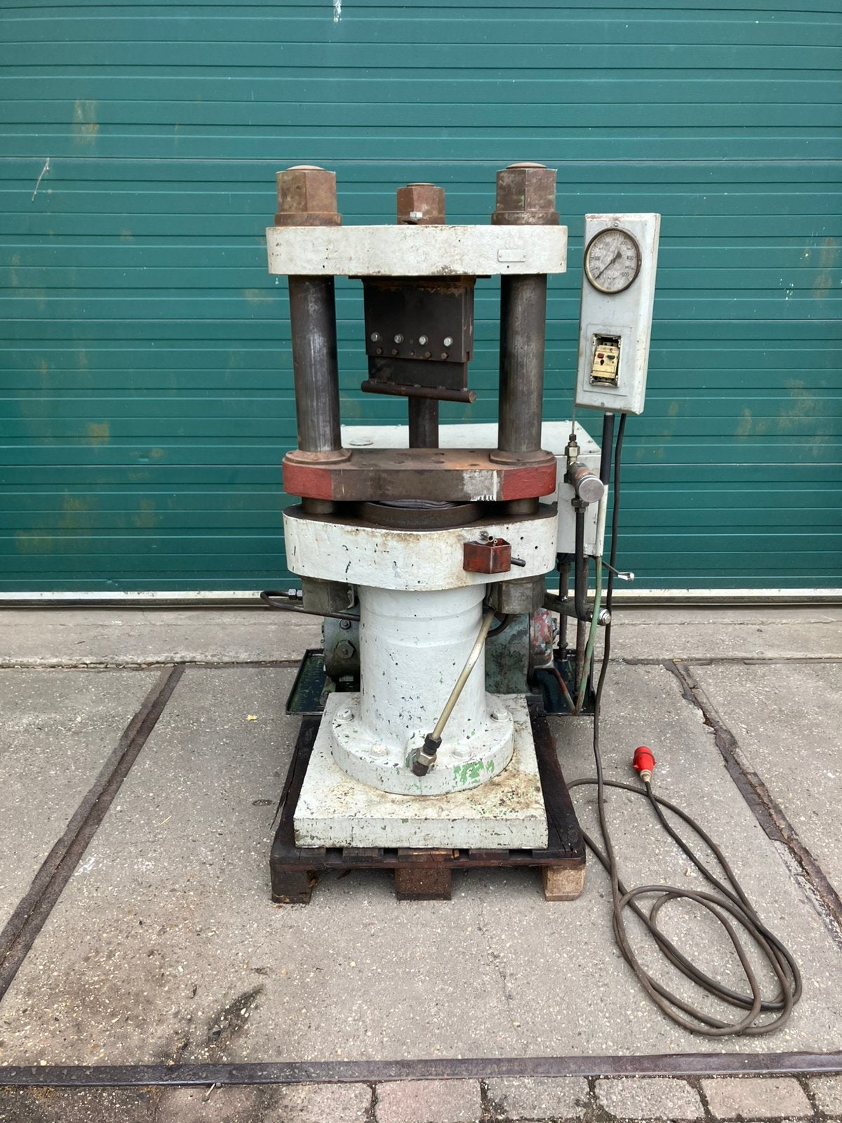 Buigpers werkplaatspers 200ton, Doe-het-zelf en Verbouw, Ophalen, ., Zo goed als nieuw, .