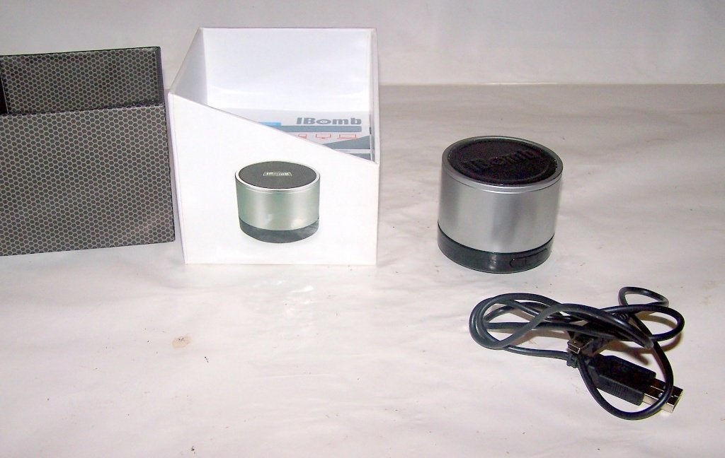 2x bluetooth speakers, ook bedraad met micro-sd ingang. Nw., Overige typen, Nieuw, Ophalen of Verzenden, Minder dan 60 watt