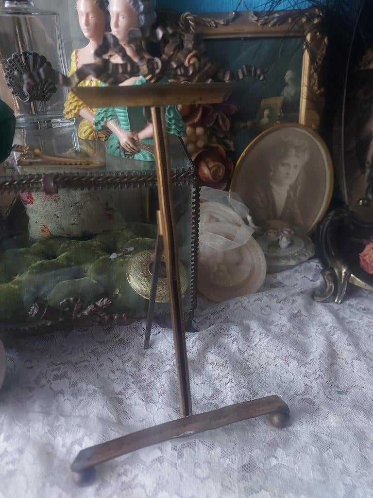 Mooie Franse Brocante metalen strik fotolijst standaard, Antiek en Kunst, Curiosa en Brocante, Ophalen of Verzenden