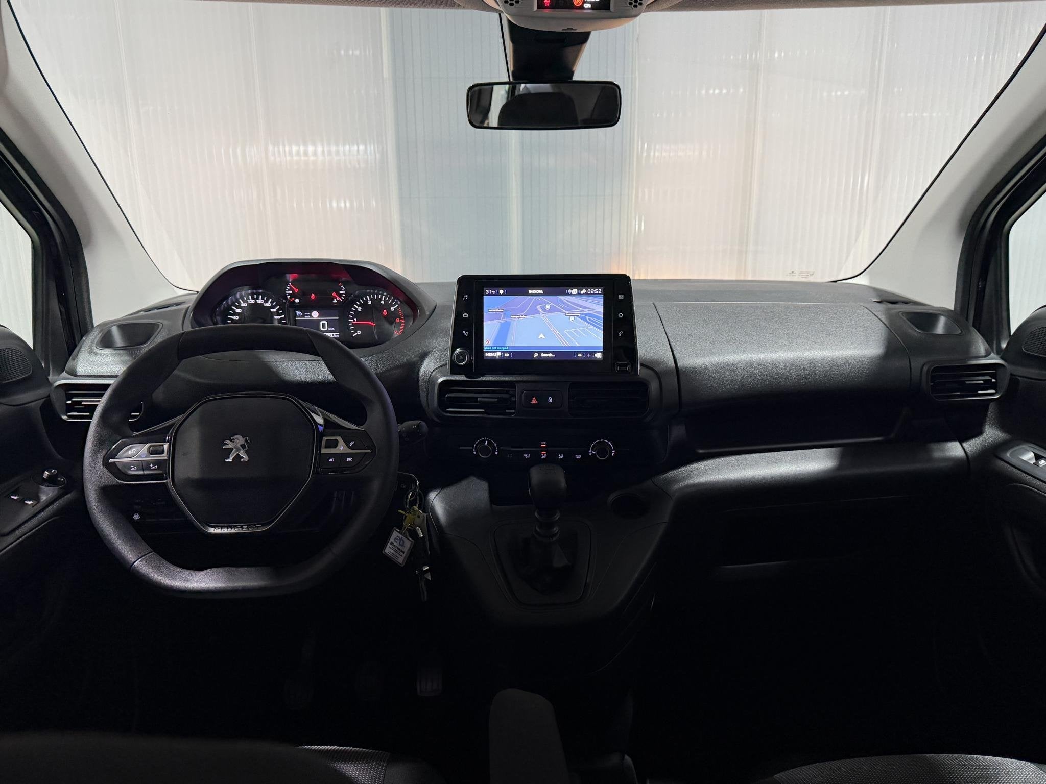 Peugeot Rifter 1.2 Puretech Active Pack Rolstoel uitvoering, Voorwielaandrijving, Dealer onderhouden, Gebruikt, Euro 6